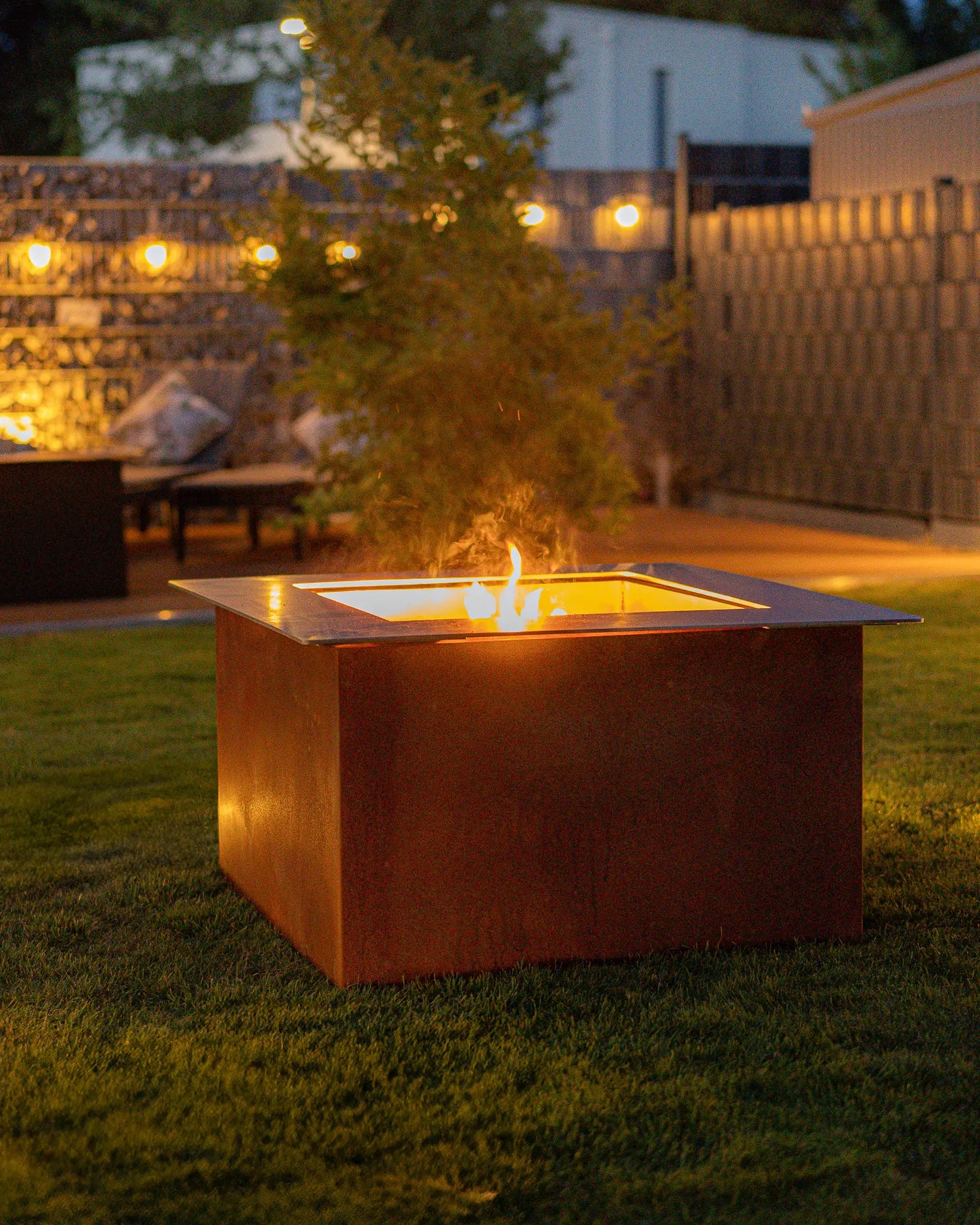 Feuertisch aus Cortenstahl - steelbuddy.living